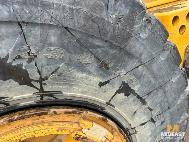 2009-deere-644k-image-19