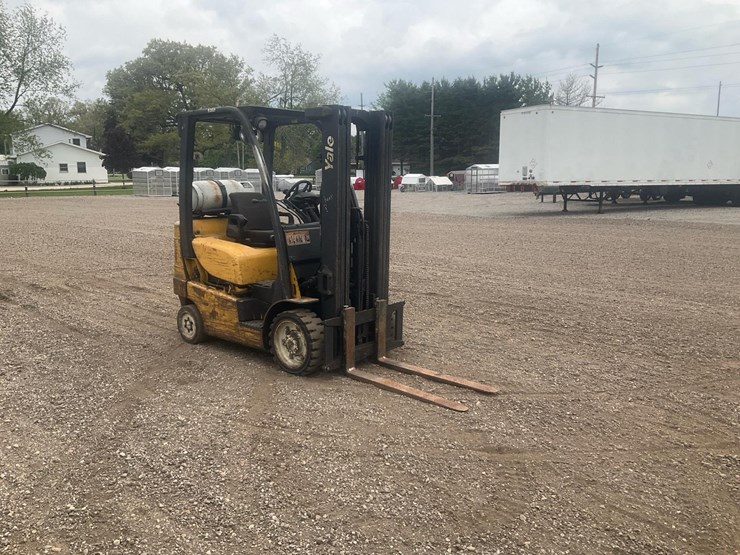 #1360-•-2007-yale-forklift-image-7