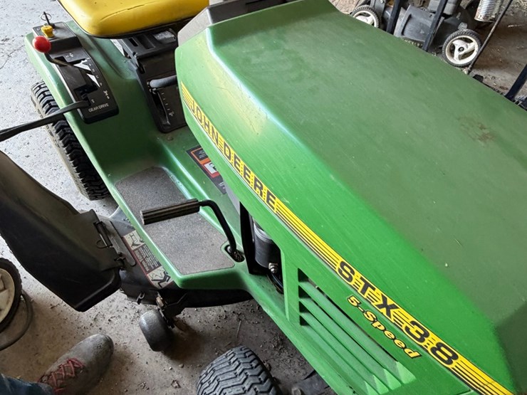 john-deere-38-image-13