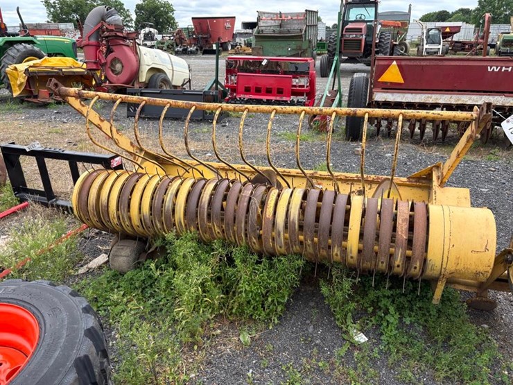 new-holland-890w-image-3