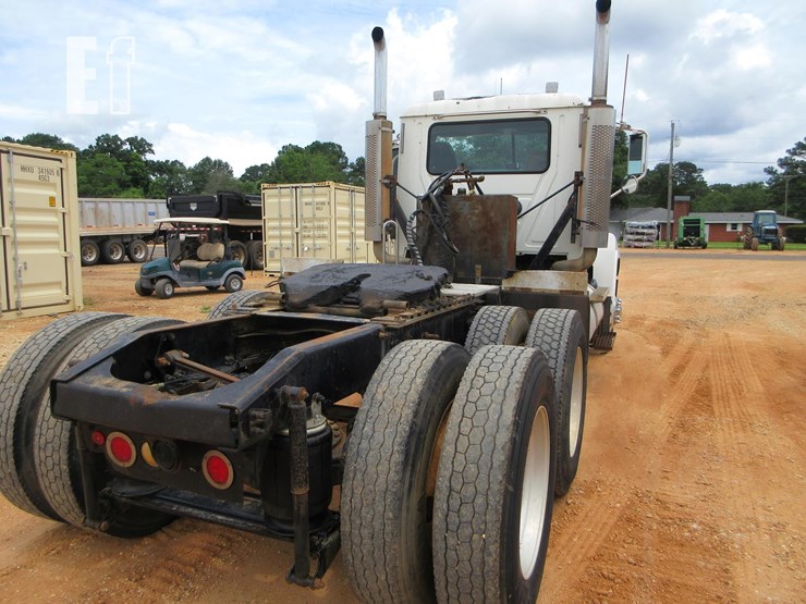 2005-mack-ch600-image-5