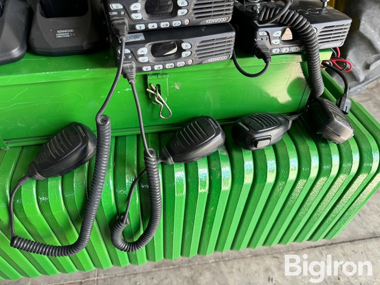 kenwood-2-way-radios-image-4