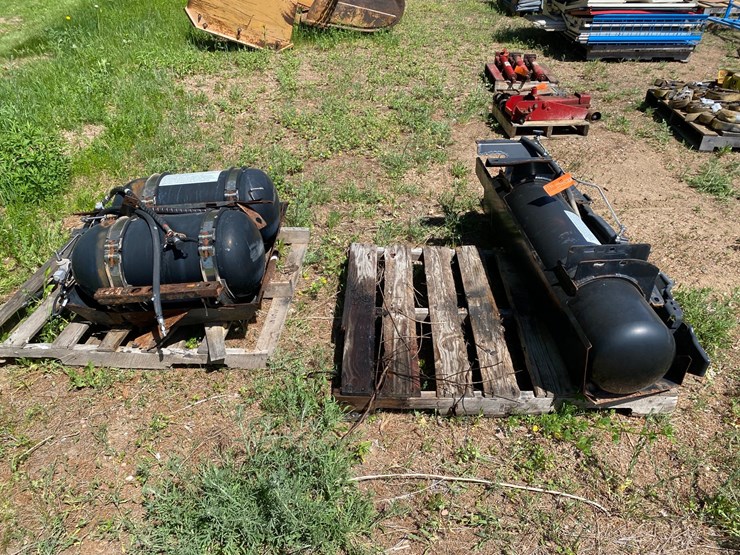 #7419-•-(2)-cng-fuel-tanks-(antigo,-wi)-image-2