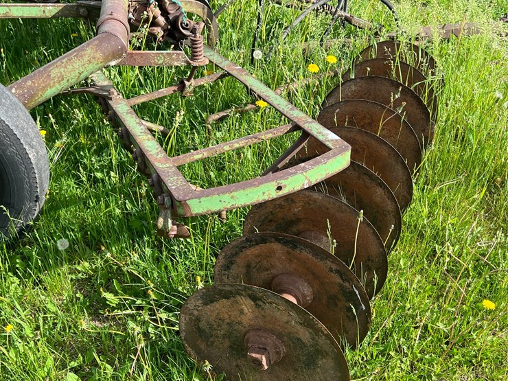 john-deere-10-image-12