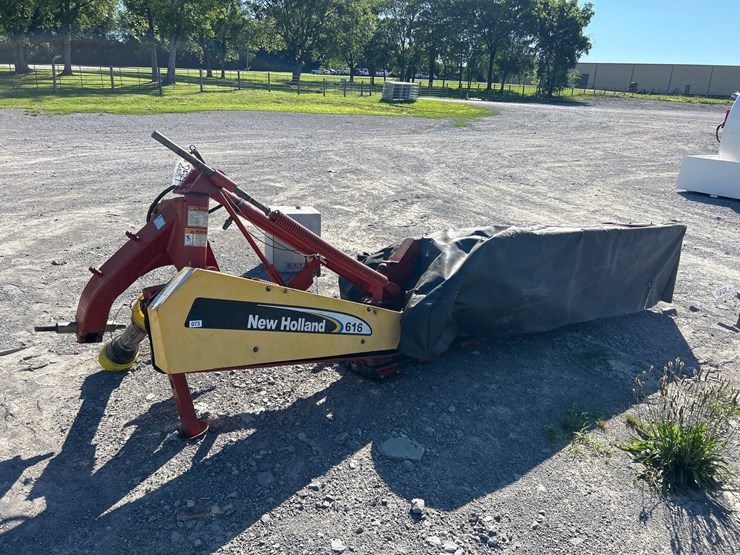 new-holland-616-image-1
