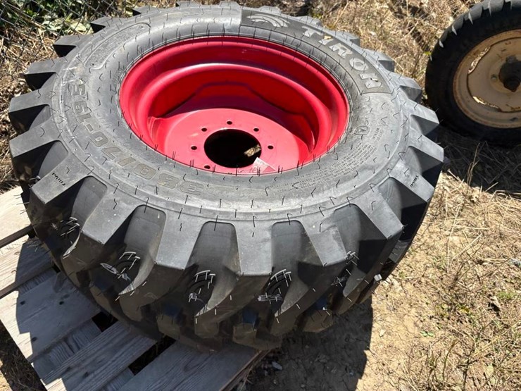 tiron-380/70-19.5-tires-w/-8-lug-rims-image-1