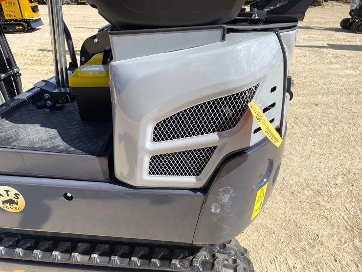 #1106-•-new-ats-me18-mini-excavator-image-12