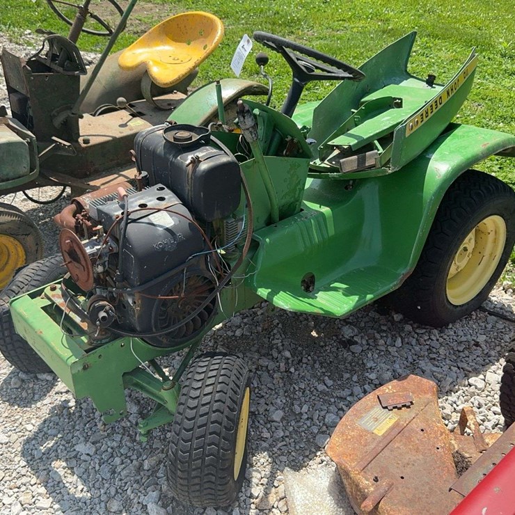 JOHN DEERE 110