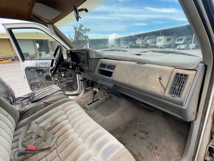 1992-chevrolet-k2500-image-40