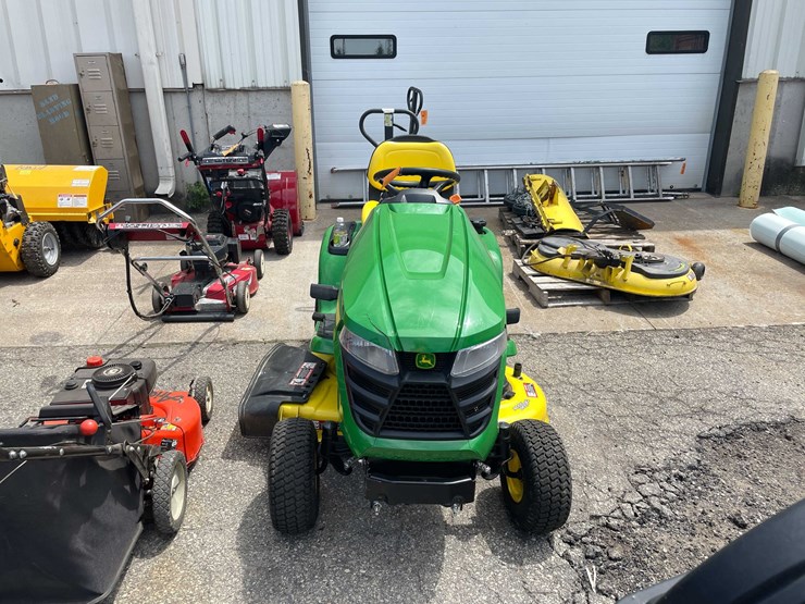 2021-john-deere-x350-image-2