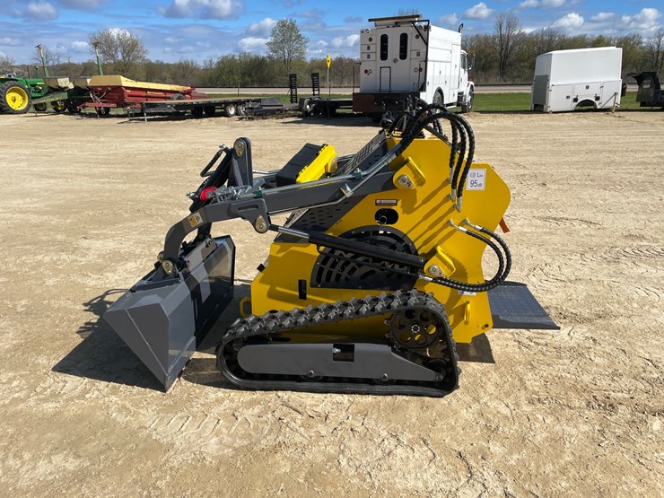 #1114-•-new-ats-ride-on-mini-skid-steer-loader-image-9