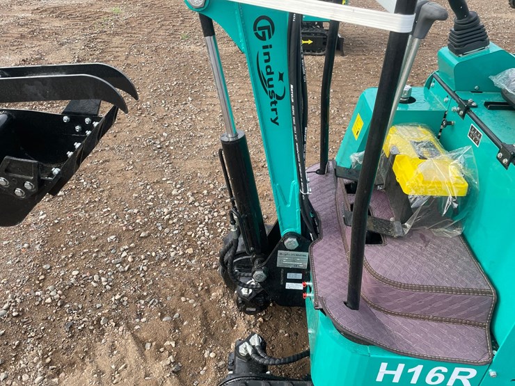 #2021-•-2026-cfg-h16r-mini-excavator-image-17