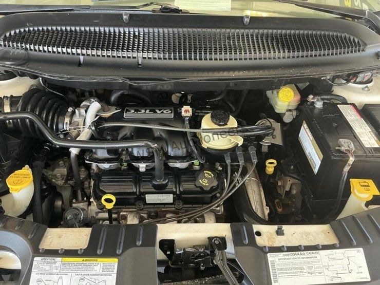 2005-dodge-grand-caravan-image-12