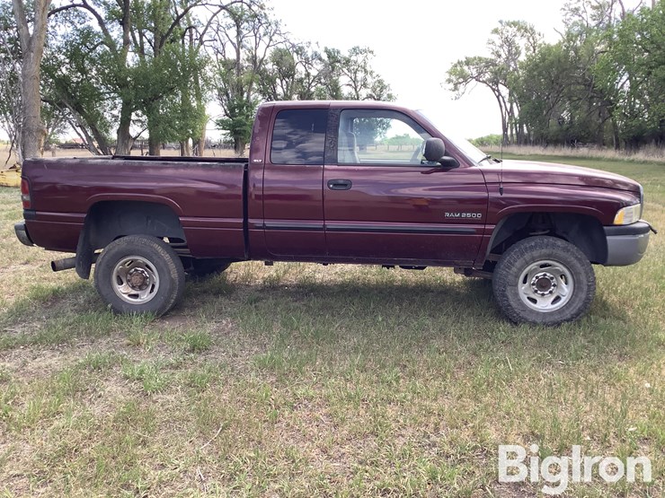 2000-dodge-ram-2500-image-4