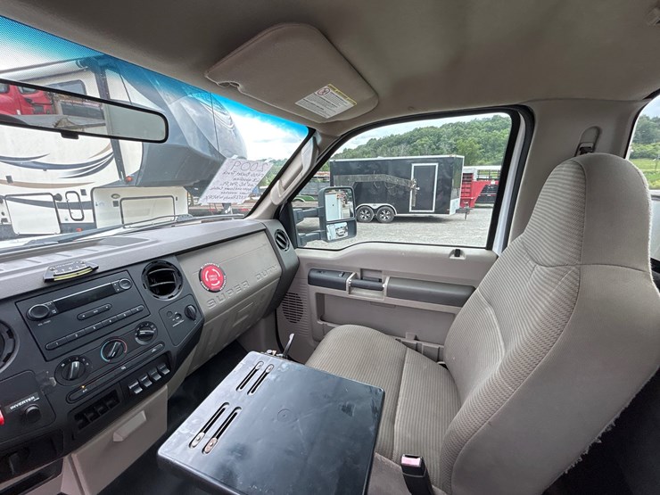 2009-ford-f450-image-18