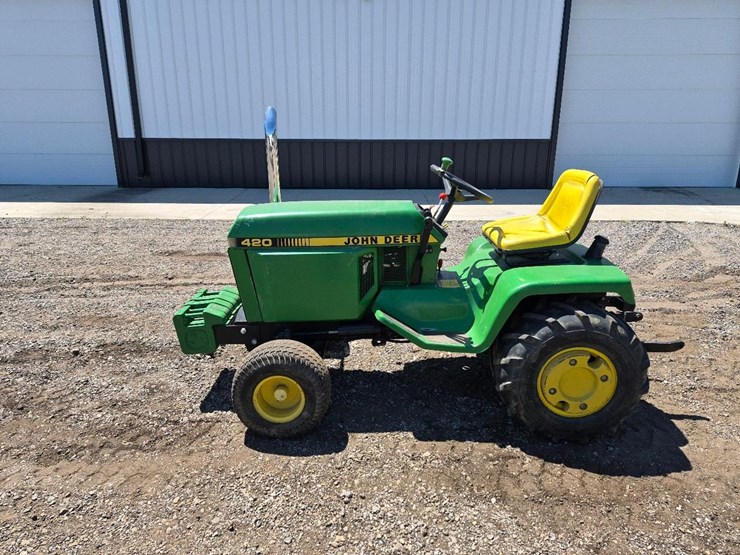 john-deere-420-image-2