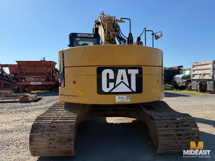 2009-caterpillar-321d-lcr-image-2