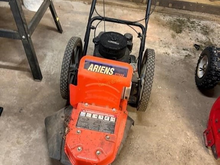 ariens-st622-6hp-trimmer-image-2