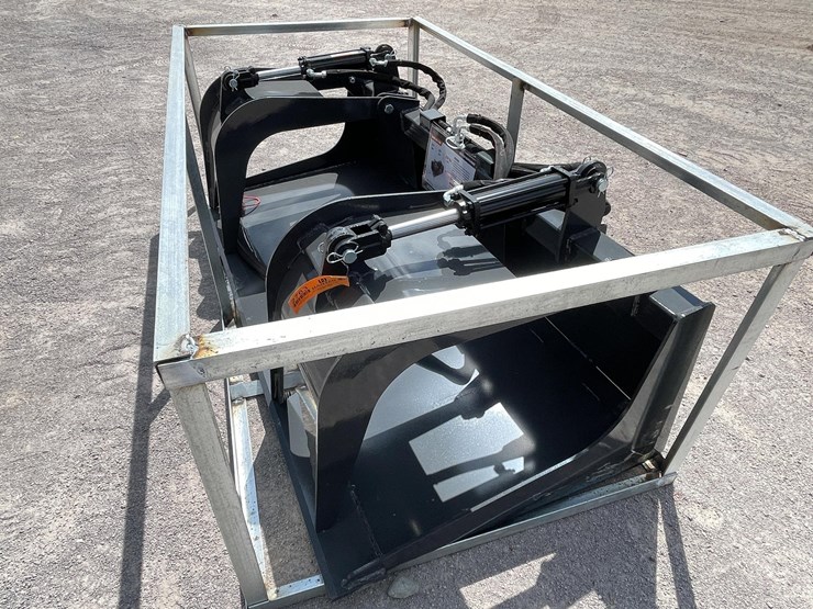 #2763-•-unused-2026-wolverine-skid-steer-grapple-bucket-attachment-image-4