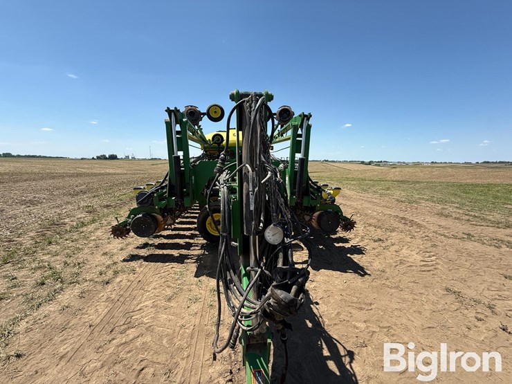 2007-john-deere-db60-image-13