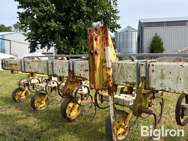tebben-6-row-cultivator-image-13