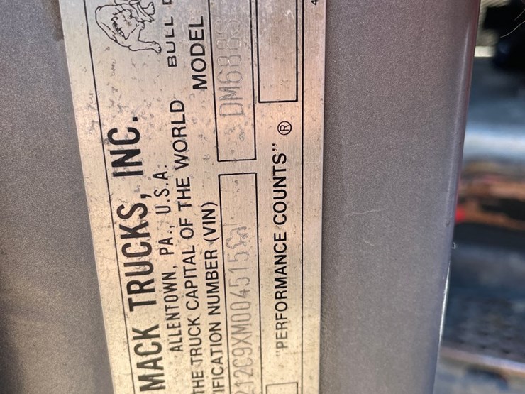 mack-dm688s-image-67