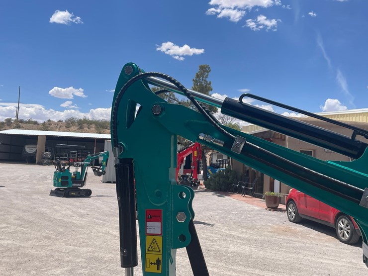#2656-•-unused-cfg-mini-excavator-image-22