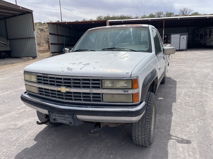 1992-chevrolet-k2500-image-2