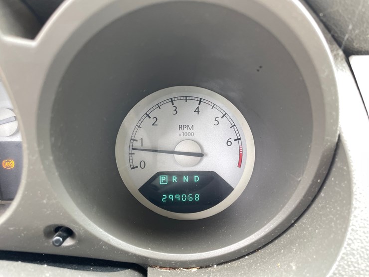 #206-•-2008-chrysler-sebring-(has-wi-title)-image-53
