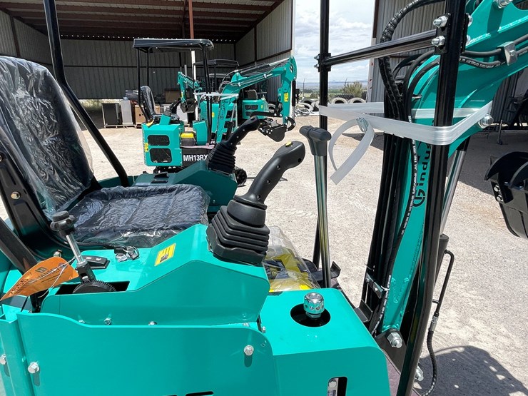 #2655-•-unused-cfg-mini-excavator-image-28