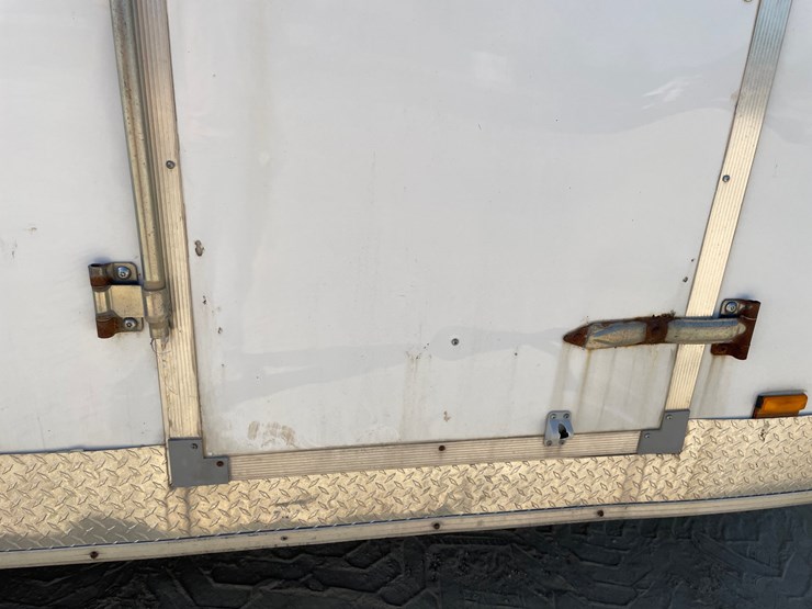 #412-•-2012-middlebury-16'-enclosed-trailer-(has-wi-title)-image-39