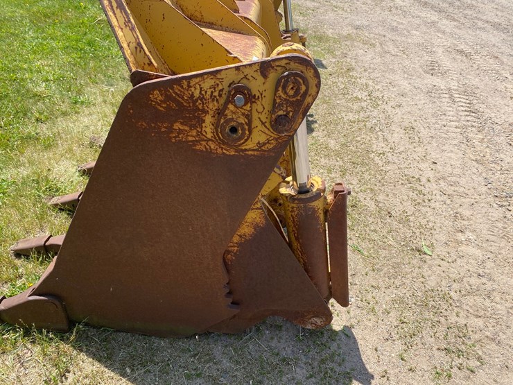 #7075-•-88"-4-in-1-loader-backhoe-bucket-(deerbrook,-wi)-image-15