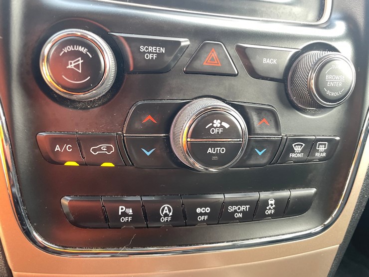 2017-jeep-grand-cherokee-laredo-image-67