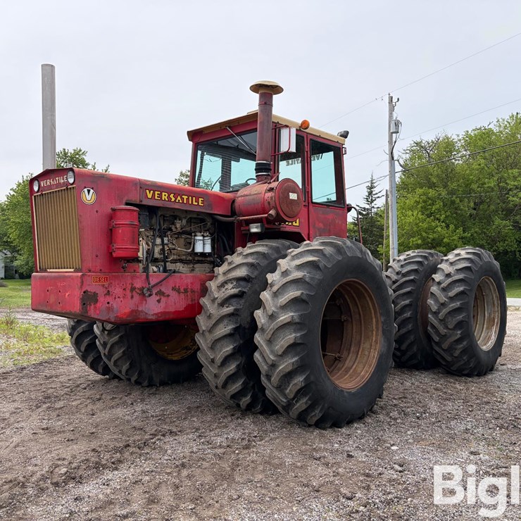 1975 VERSATILE 850