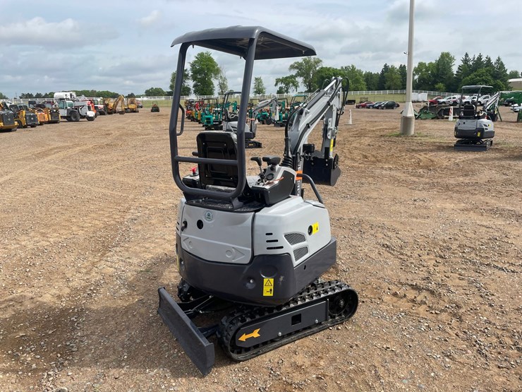 #2031-•-unused-2026-ats-mini-excavator-image-3