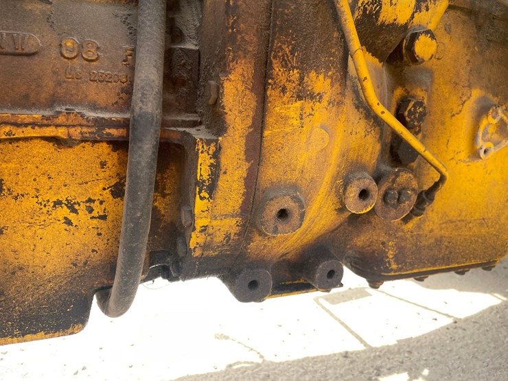 #302-•-liftmaster-rough-terrain-forklift-(boyceville-wi)-image-32