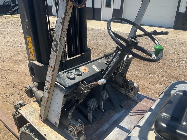 #1378-•-1989-nissan-p50k-forklift-image-19