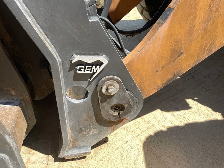 2018-case-721g-image-32