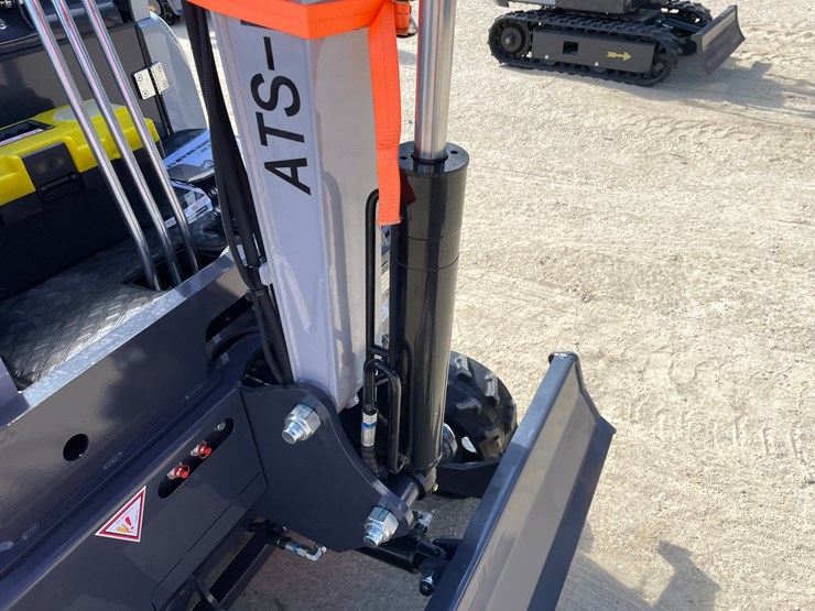 #1105-•-new-ats-me18-mini-excavator-image-19