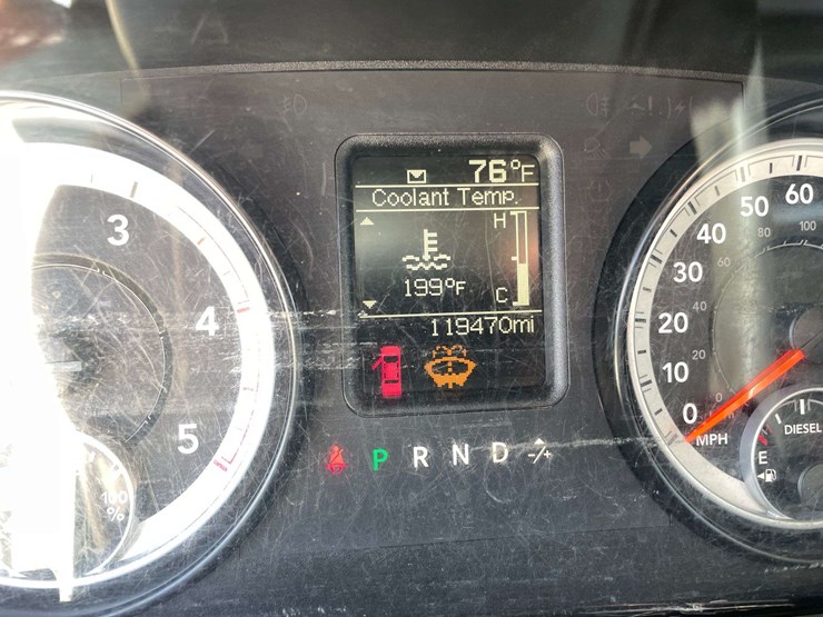 2014-dodge-ram-5500-image-27
