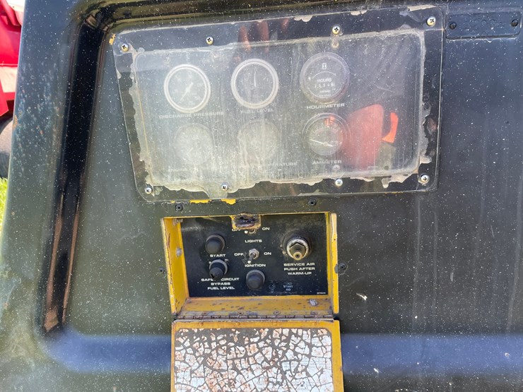 john-deere-4239d-image-30