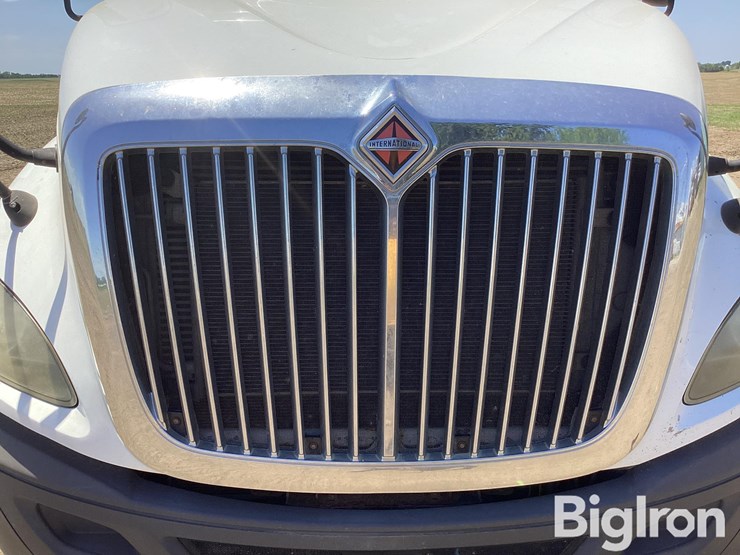2015-international-prostar-image-11