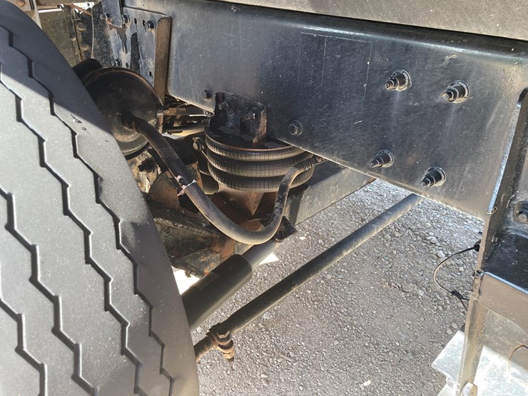 2019-kenworth-t880-image-32