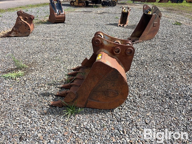 strickland-36"-backhoe-bucket-image-8