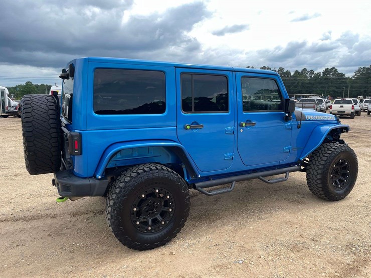 2016-jeep-wrangler-image-3