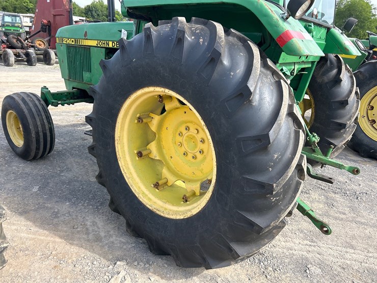 john-deere-2140-image-8