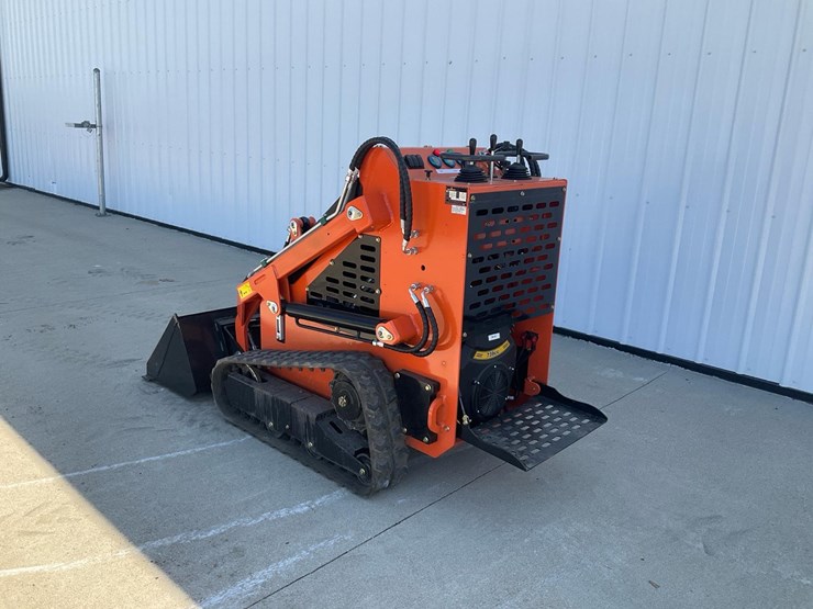 #1050-•-2025-landhero-ldh-t460-mini-skid-steer-image-2