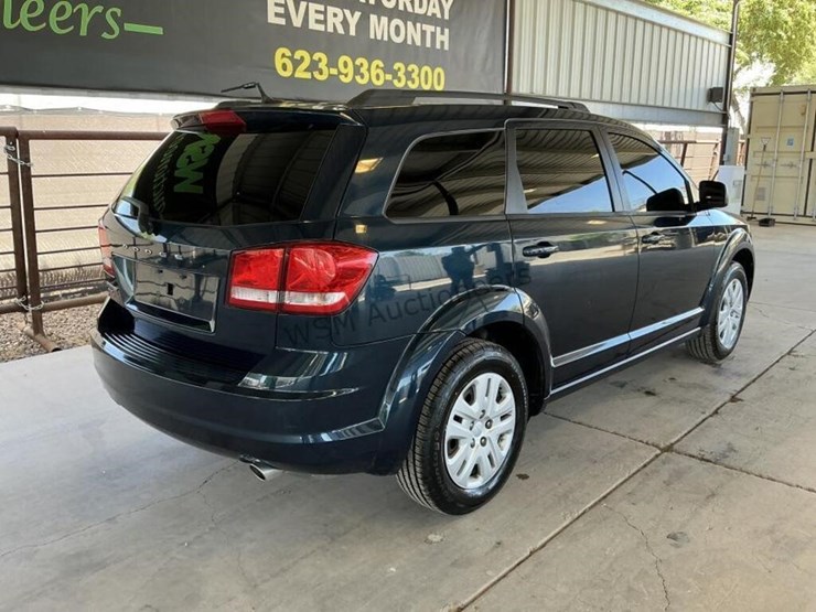 2015-dodge-journey-image-7