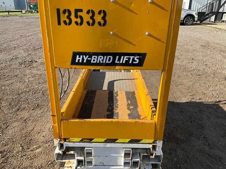 #1310-•-2012-hy-brid-hb-1030-scissor-lift-image-25
