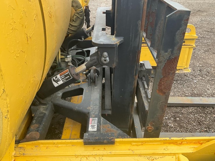 #1353-•-2020-sellick-stm-55k4-forklift-image-20